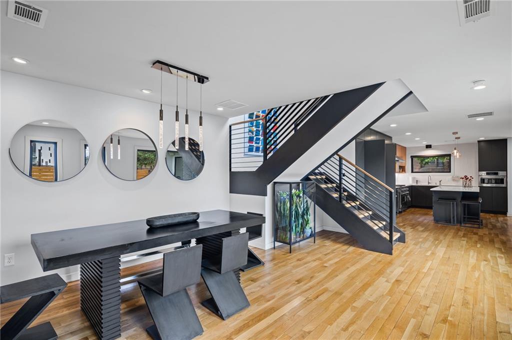 Atlanta, Georgia, 30312, United States, 3 Bedrooms Bedrooms, ,4 BathroomsBathrooms,Residential,Active,1914800