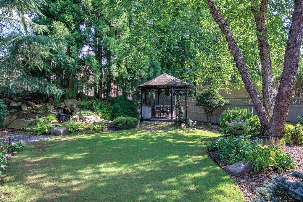 Kennesaw, Georgia, 30152, United States, 6 Bedrooms Bedrooms, ,7 BathroomsBathrooms,Residential,Active,2006920