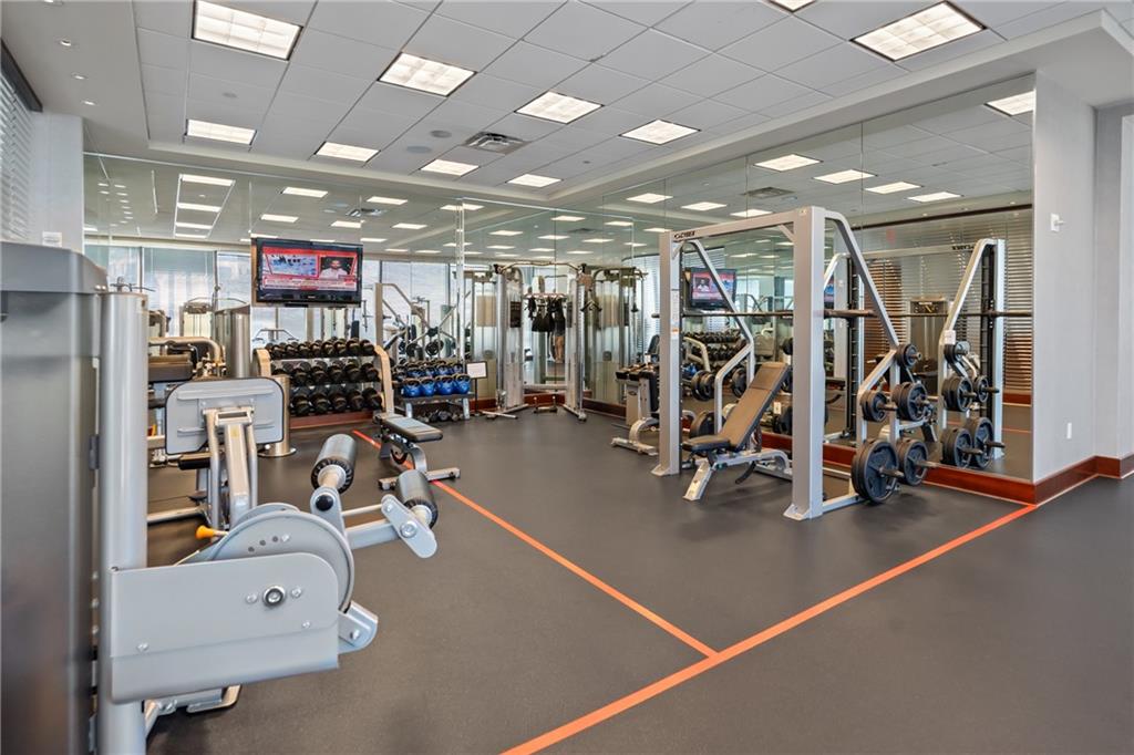 Atlanta, Georgia, 30326, United States, 2 Bedrooms Bedrooms, ,3 BathroomsBathrooms,Residential,Active,2014154