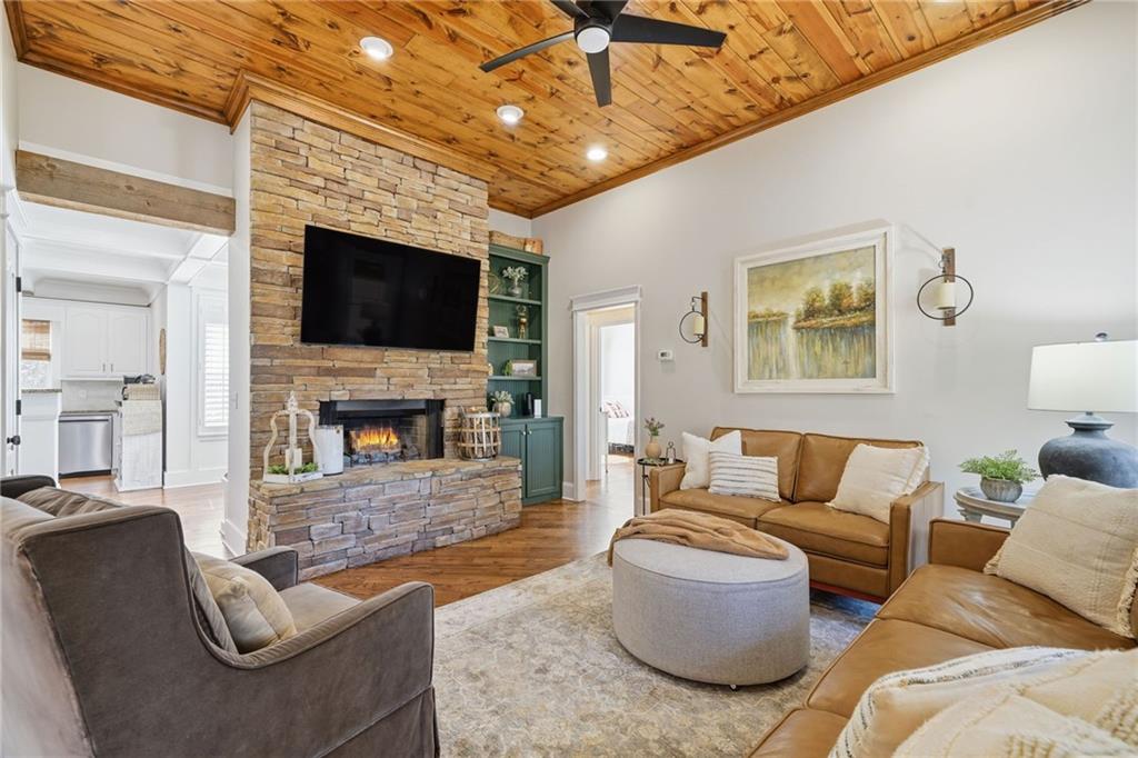 Canton, Georgia, 30114, United States, 4 Bedrooms Bedrooms, ,3 BathroomsBathrooms,Residential,Active,1990652