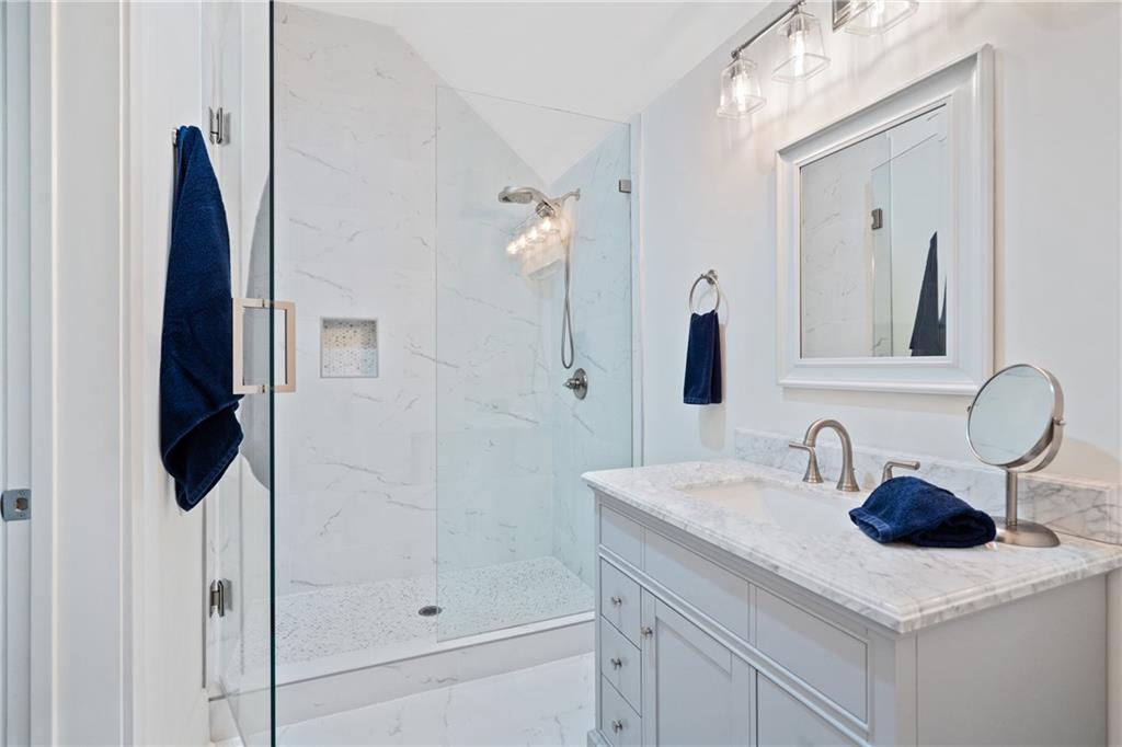 Johns Creek, Georgia, 30022, United States, ,6 BathroomsBathrooms,Residential,Active,1799401