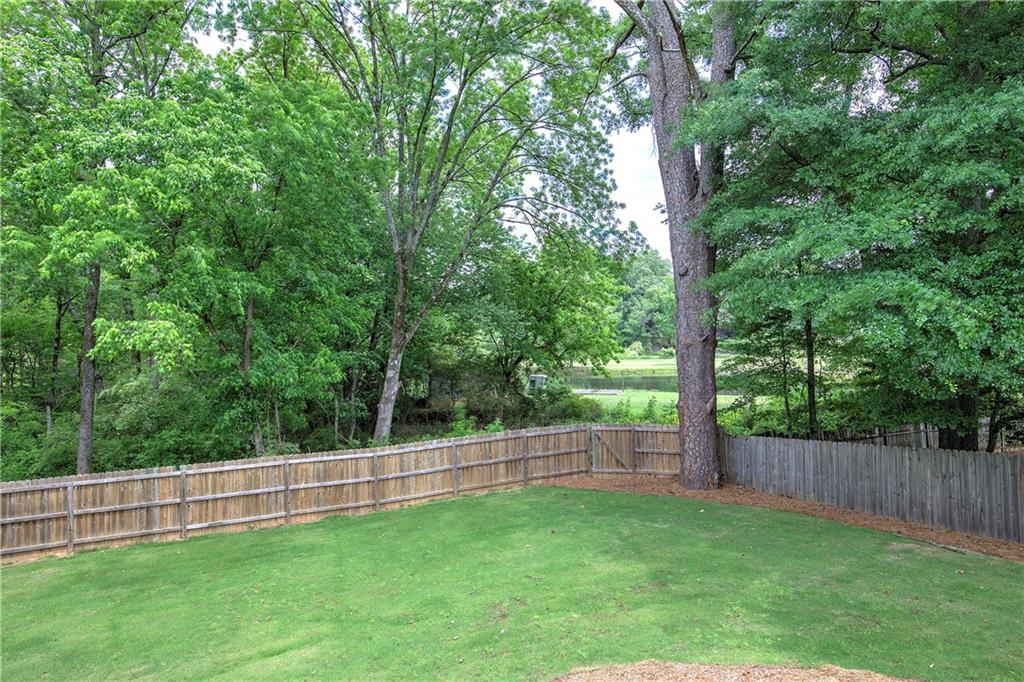 Marietta, Georgia, 30068, United States, 6 Bedrooms Bedrooms, ,5 BathroomsBathrooms,Residential,Active,2044569