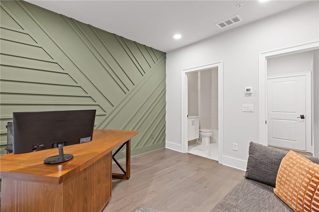 Atlanta, Georgia, 30308, United States, 3 Bedrooms Bedrooms, ,4 BathroomsBathrooms,Residential,Active,1969688