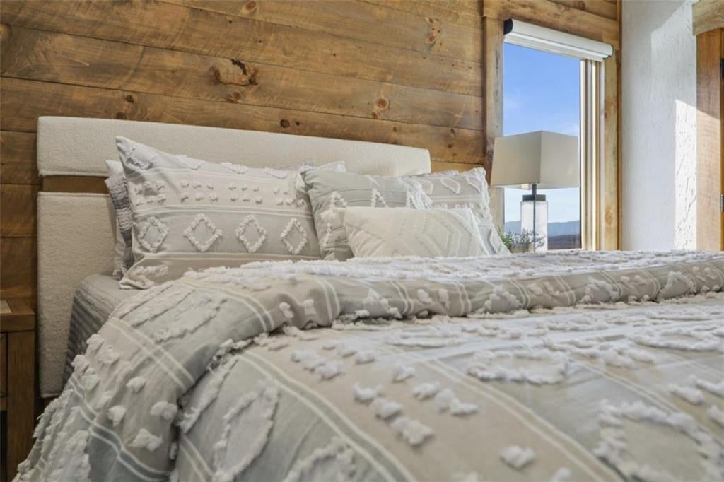 Mineral Bluff, Georgia, 30559, United States, 4 Bedrooms Bedrooms, ,4 BathroomsBathrooms,Residential,Active,2006866