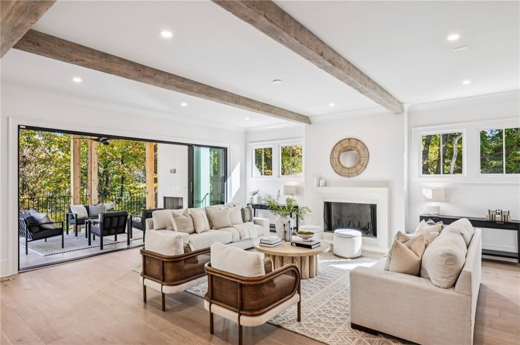 Atlanta, Georgia, 30306, United States, 6 Bedrooms Bedrooms, ,7 BathroomsBathrooms,Residential,Active,2007917