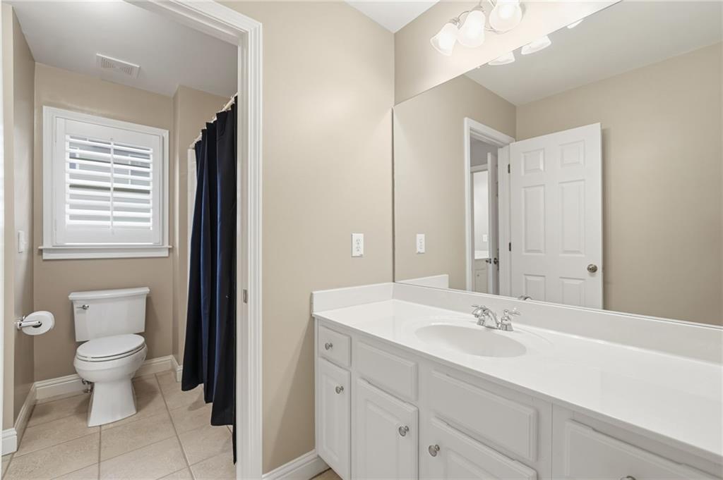 Canton, Georgia, 30114, United States, 6 Bedrooms Bedrooms, ,5 BathroomsBathrooms,Residential,Active,1972202