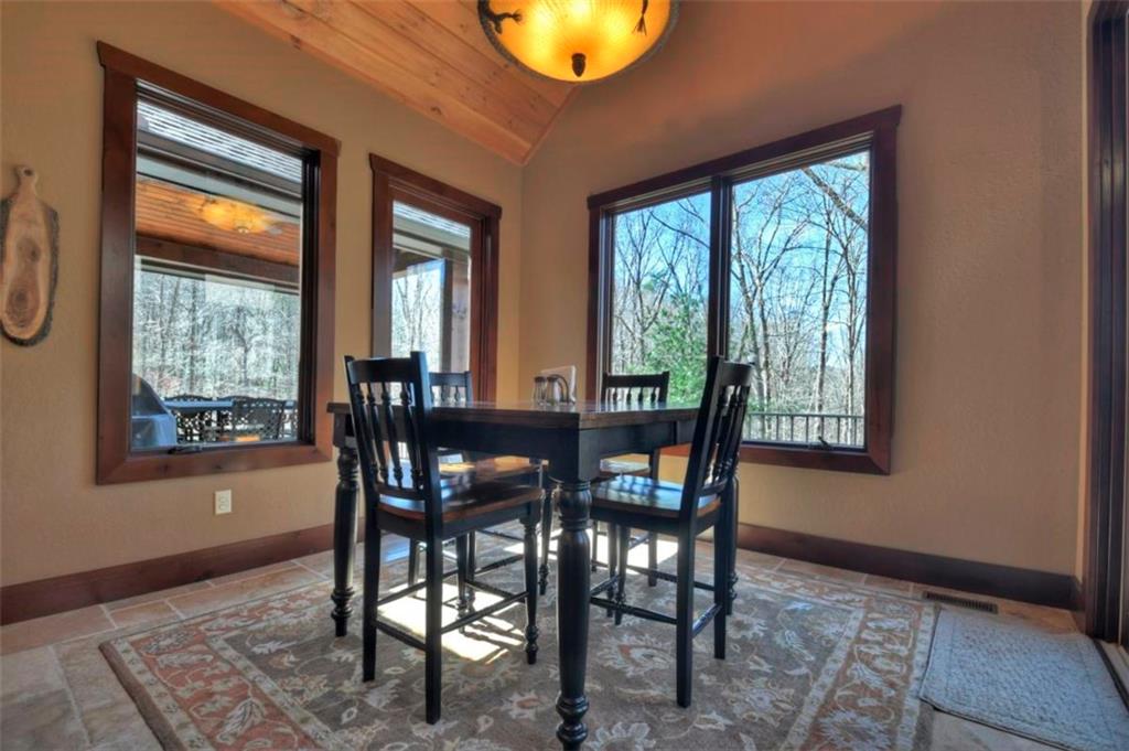 Ellijay, Georgia, 30536, United States, 5 Bedrooms Bedrooms, ,6 BathroomsBathrooms,Residential,Active,1954428