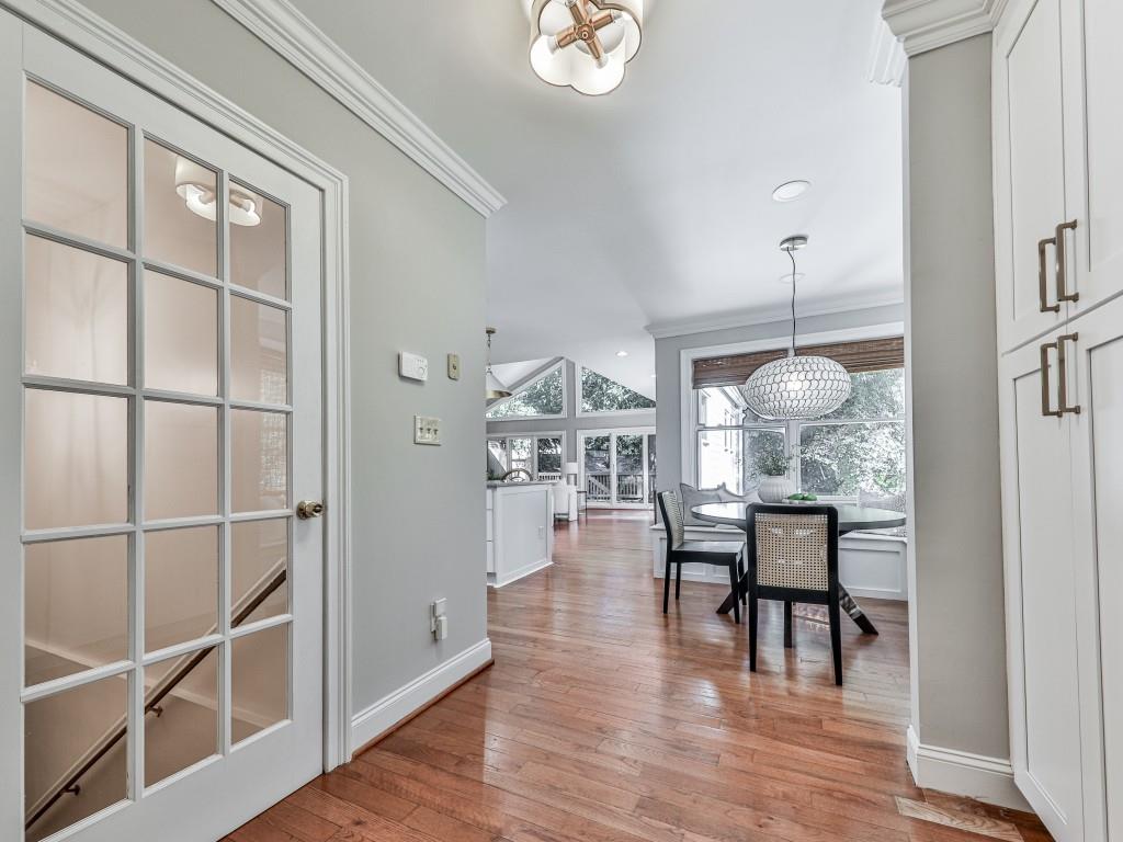 Atlanta, Georgia, 30305, United States, 5 Bedrooms Bedrooms, ,6 BathroomsBathrooms,Residential,Active,1988481