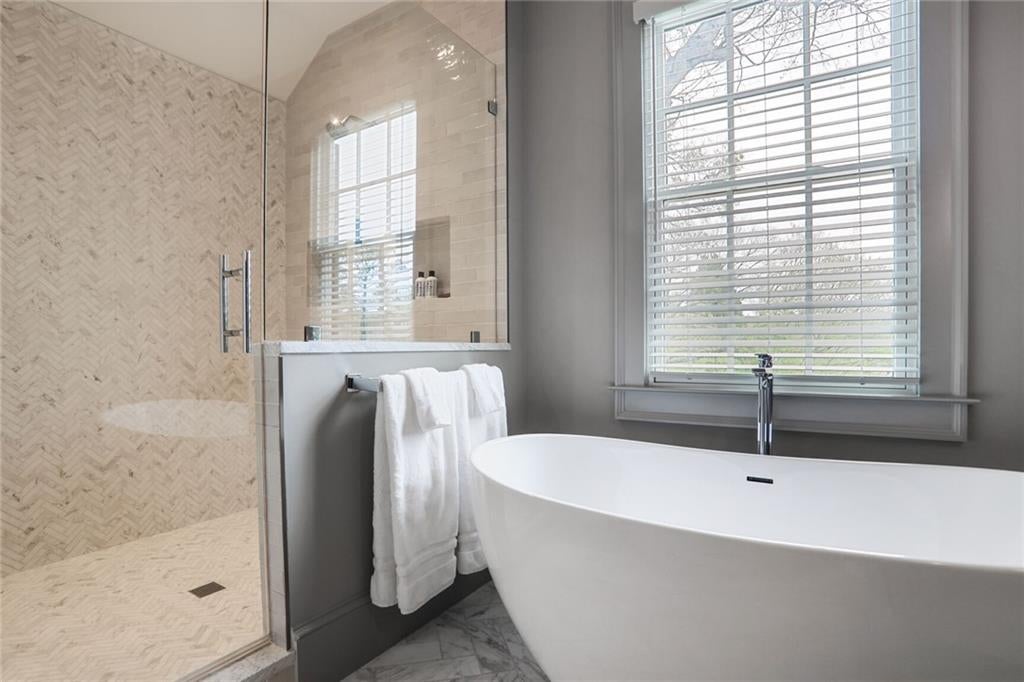 Atlanta, Georgia, 30309, United States, 6 Bedrooms Bedrooms, ,6 BathroomsBathrooms,Residential,Active,1756887