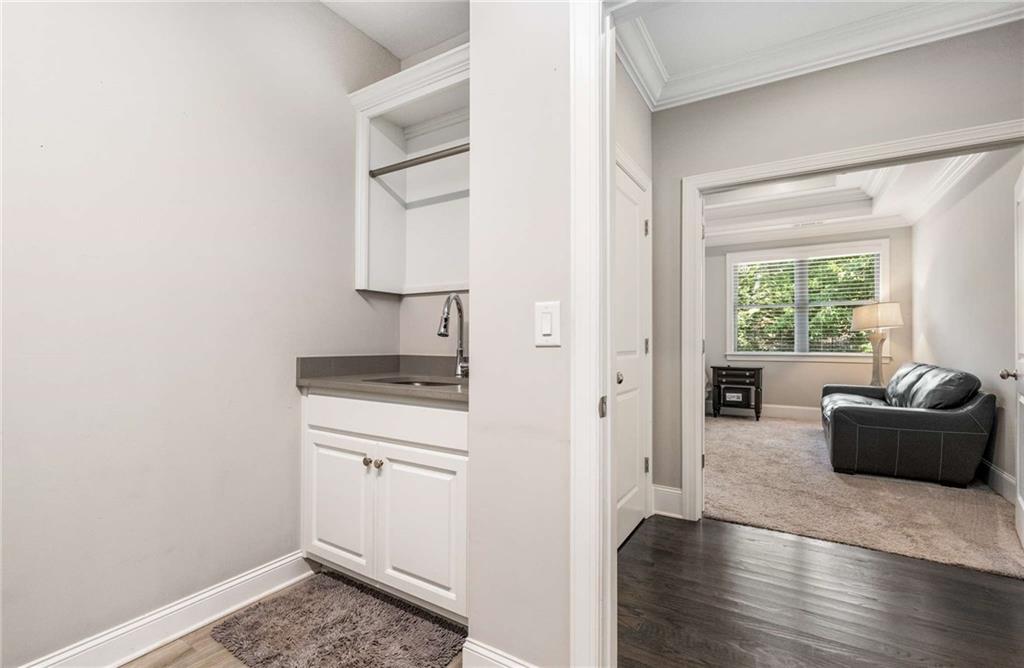 Flowery Branch, Georgia, 30542, United States, 5 Bedrooms Bedrooms, ,7 BathroomsBathrooms,Residential,Active,1936617