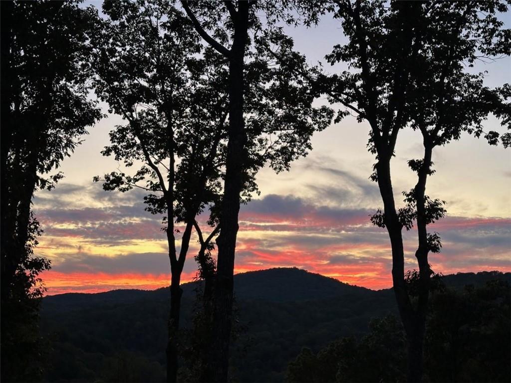 Ellijay, Georgia, 30536, United States, 3 Bedrooms Bedrooms, ,4 BathroomsBathrooms,Residential,Active,1968420