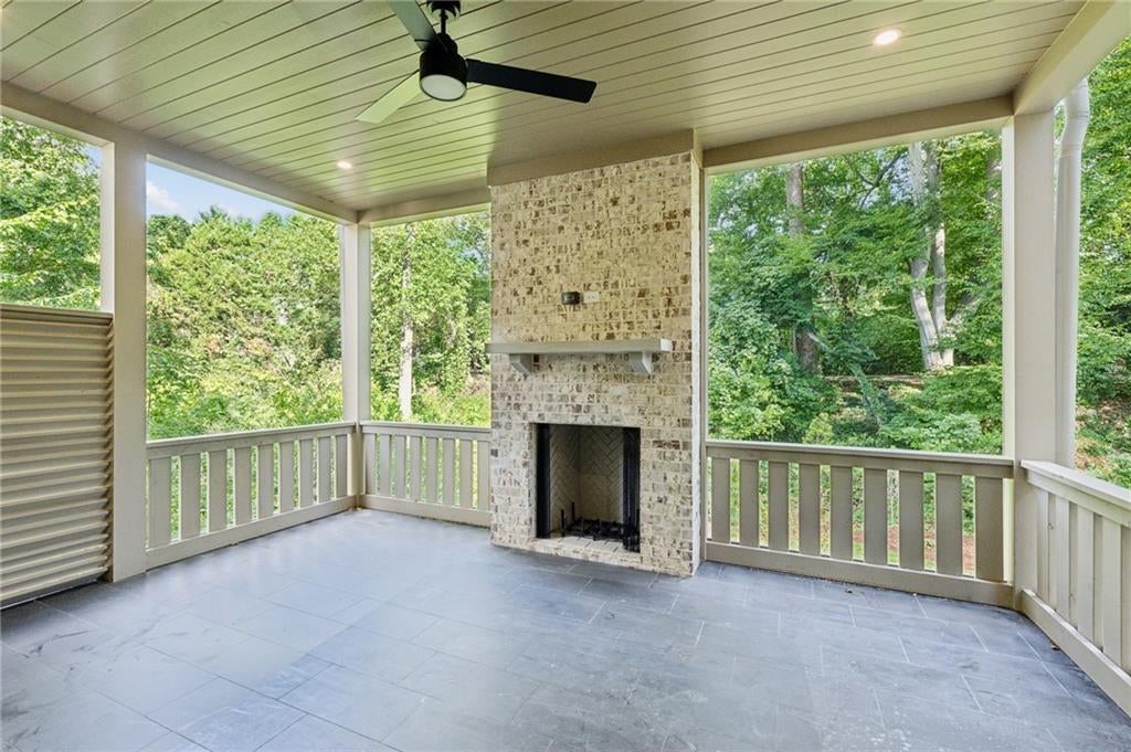 Atlanta, Georgia, 30305, United States, 6 Bedrooms Bedrooms, ,5 BathroomsBathrooms,Residential,Active,1997589