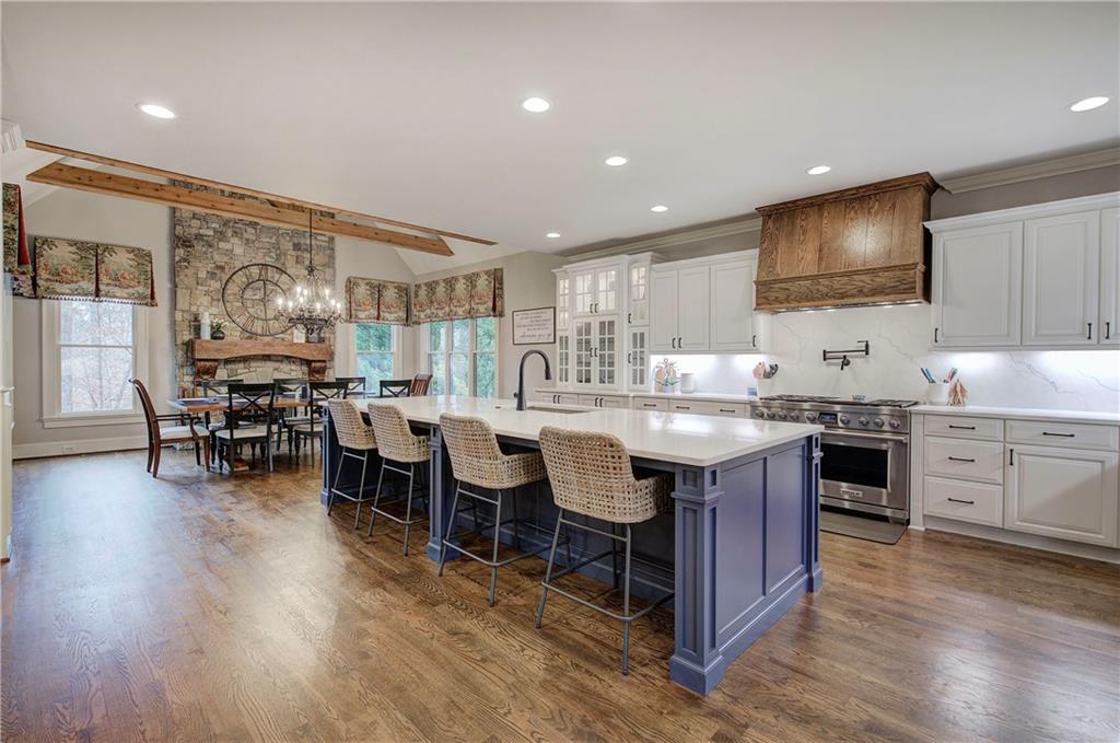 Canton, Georgia, 30114, United States, 6 Bedrooms Bedrooms, ,5 BathroomsBathrooms,Residential,Active,2009423