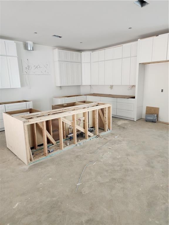 Flowery Branch, Georgia, 30542, United States, 5 Bedrooms Bedrooms, ,6 BathroomsBathrooms,Residential,Active,1926898