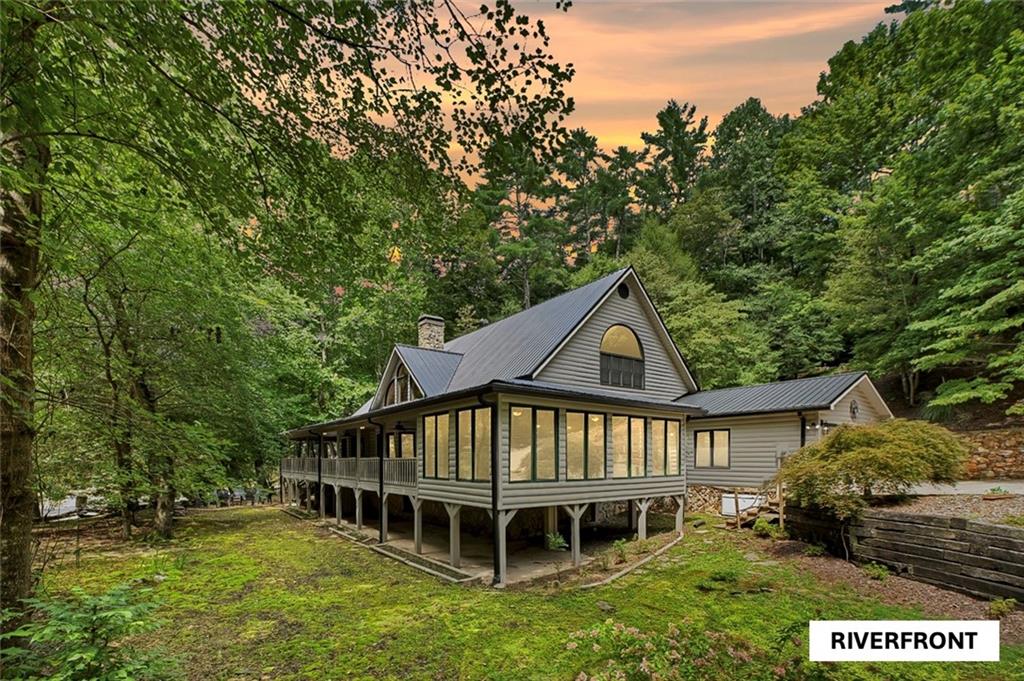 Ellijay, Georgia, 30536, United States, 3 Bedrooms Bedrooms, ,5 BathroomsBathrooms,Residential,Active,1933729