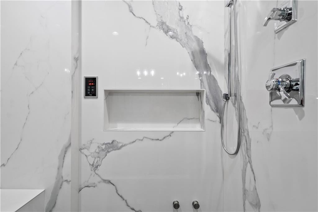 Milton, Georgia, 30004, United States, 5 Bedrooms Bedrooms, ,7 BathroomsBathrooms,Residential,Active,2011188