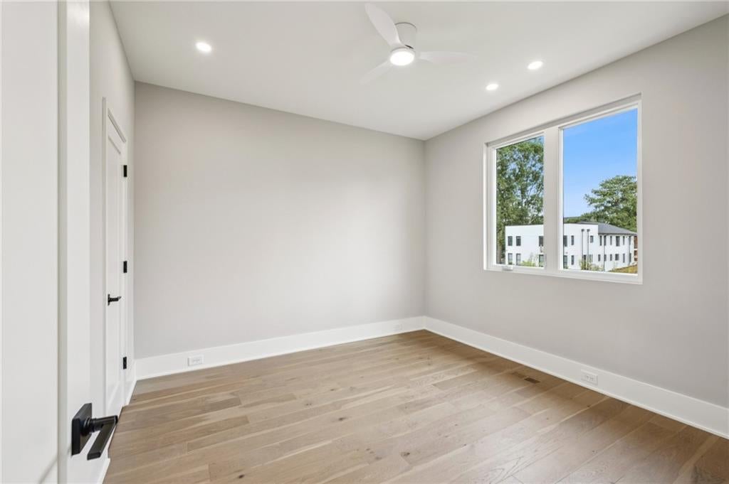 Atlanta, Georgia, 30308, United States, 4 Bedrooms Bedrooms, ,5 BathroomsBathrooms,Residential,Pending,1997548