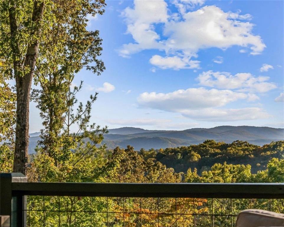 Ellijay, Georgia, 30536, United States, 3 Bedrooms Bedrooms, ,4 BathroomsBathrooms,Residential,Active,1968420