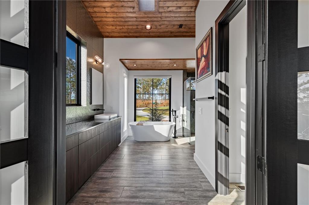 Ellijay, Georgia, 30540, United States, 4 Bedrooms Bedrooms, ,3 BathroomsBathrooms,Residential,Active,1988411