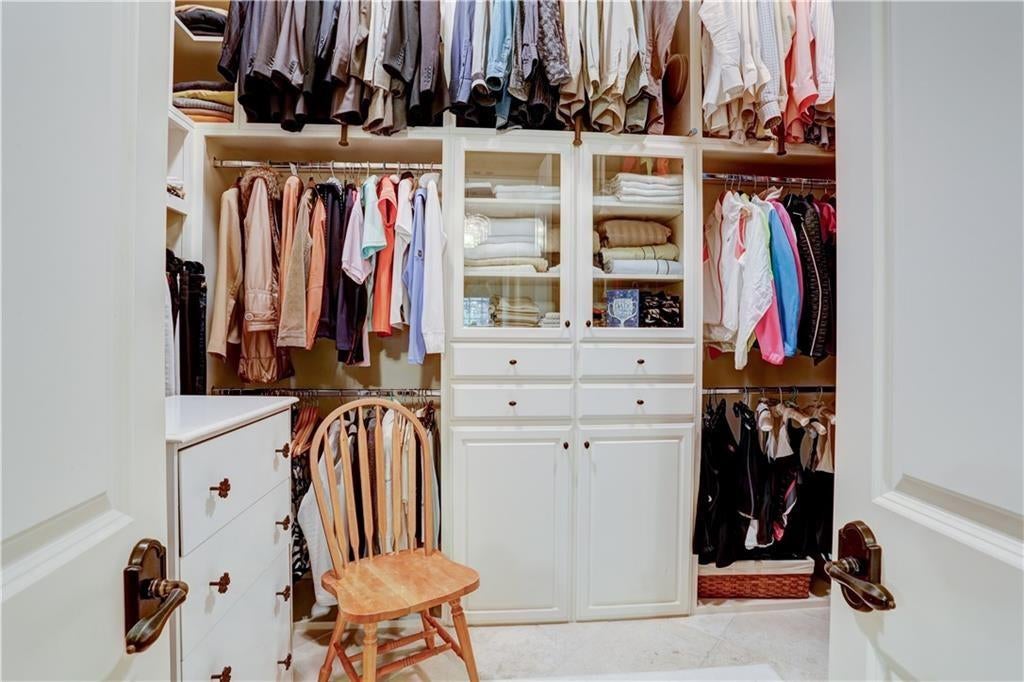 Atlanta, Georgia, 30339, United States, 5 Bedrooms Bedrooms, ,7 BathroomsBathrooms,Residential,Active,1936121