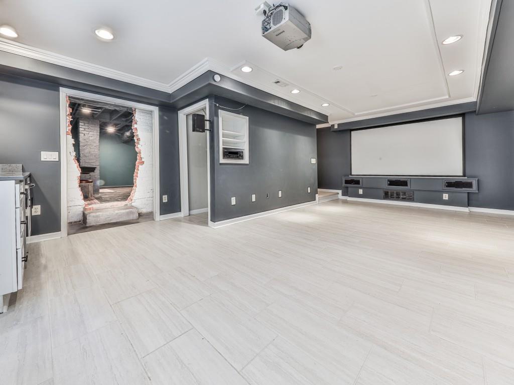 Atlanta, Georgia, 30305, United States, 5 Bedrooms Bedrooms, ,6 BathroomsBathrooms,Residential,Active,1988481