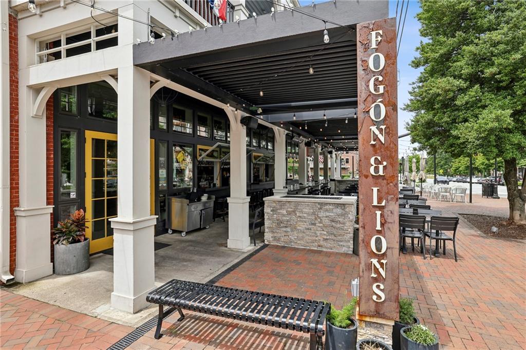 Alpharetta, Georgia, 30009, United States, 3 Bedrooms Bedrooms, ,4 BathroomsBathrooms,Residential,Active,1946317