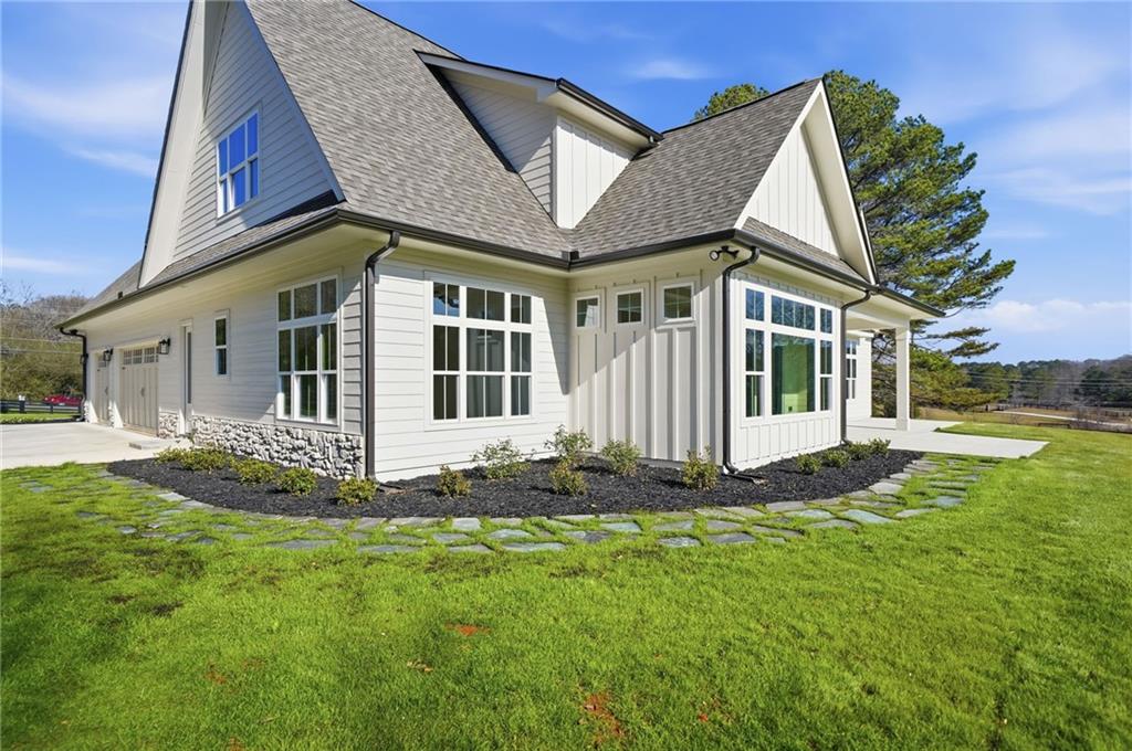 Canton, Georgia, 30115, United States, 5 Bedrooms Bedrooms, ,4 BathroomsBathrooms,Residential,Active,2001340