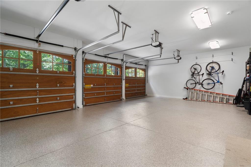 Big Canoe, Georgia, 30143, United States, 5 Bedrooms Bedrooms, ,5 BathroomsBathrooms,Residential,Active,1997553