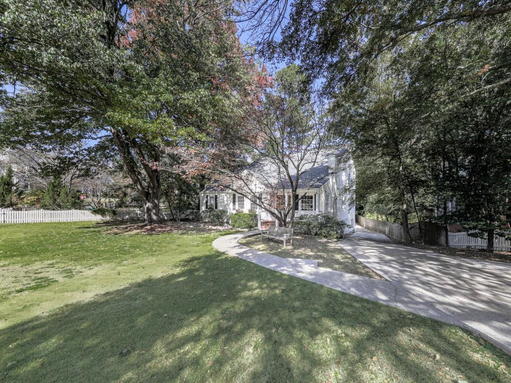 Atlanta, Georgia, 30305, United States, 5 Bedrooms Bedrooms, ,6 BathroomsBathrooms,Residential,Active,1988481