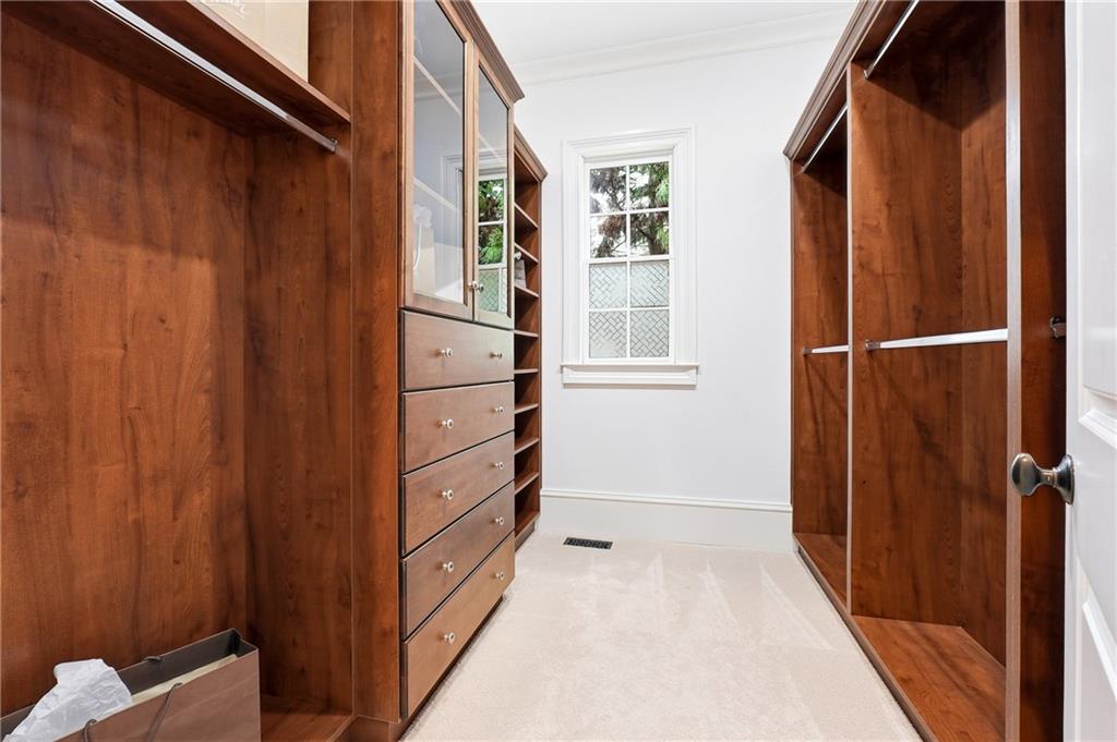 Kennesaw, Georgia, 30152, United States, 6 Bedrooms Bedrooms, ,8 BathroomsBathrooms,Residential,Active,2009407