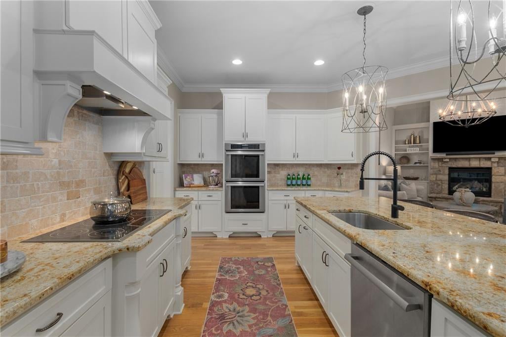 Peachtree Corners, Georgia, 30092, United States, 5 Bedrooms Bedrooms, ,4 BathroomsBathrooms,Residential,Active,1894514