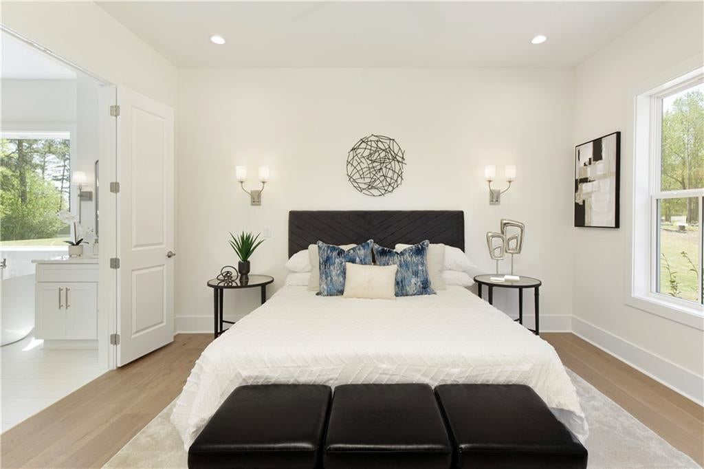Cumming, Georgia, 30028, United States, 5 Bedrooms Bedrooms, ,5 BathroomsBathrooms,Residential,Active,1764916