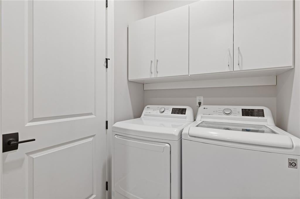 Atlanta, Georgia, 30308, United States, 3 Bedrooms Bedrooms, ,4 BathroomsBathrooms,Residential,Active,1969688