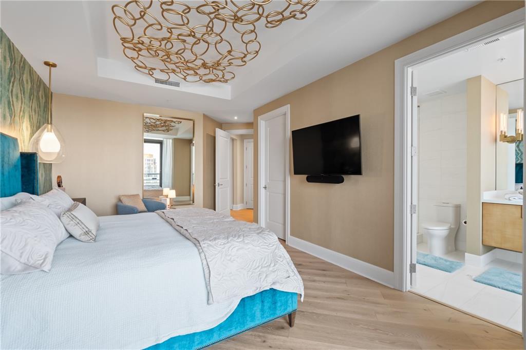 Atlanta, Georgia, 30326, United States, 2 Bedrooms Bedrooms, ,3 BathroomsBathrooms,Residential,Active,1945473