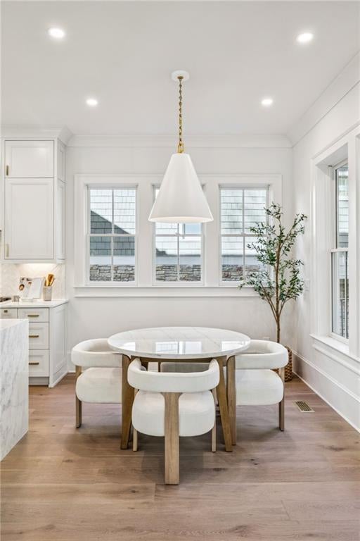 Atlanta, Georgia, 30306, United States, 6 Bedrooms Bedrooms, ,7 BathroomsBathrooms,Residential,Active,2007917