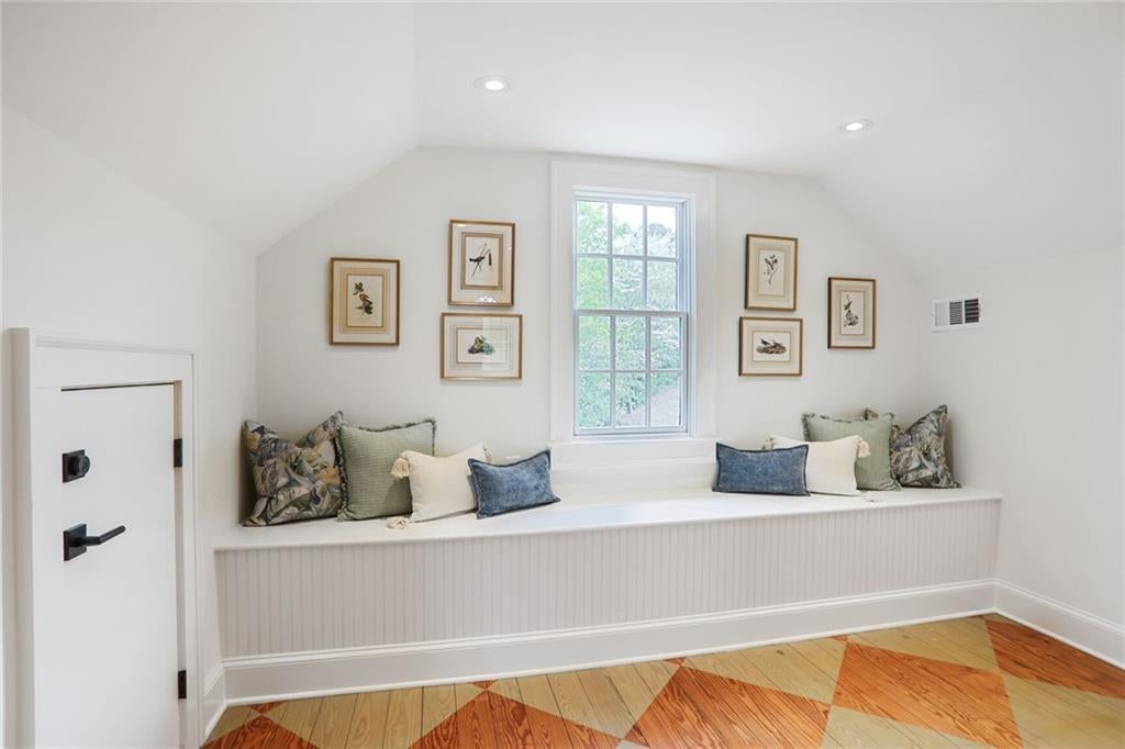 Atlanta, Georgia, 30309, United States, 6 Bedrooms Bedrooms, ,6 BathroomsBathrooms,Residential,Active,1756887