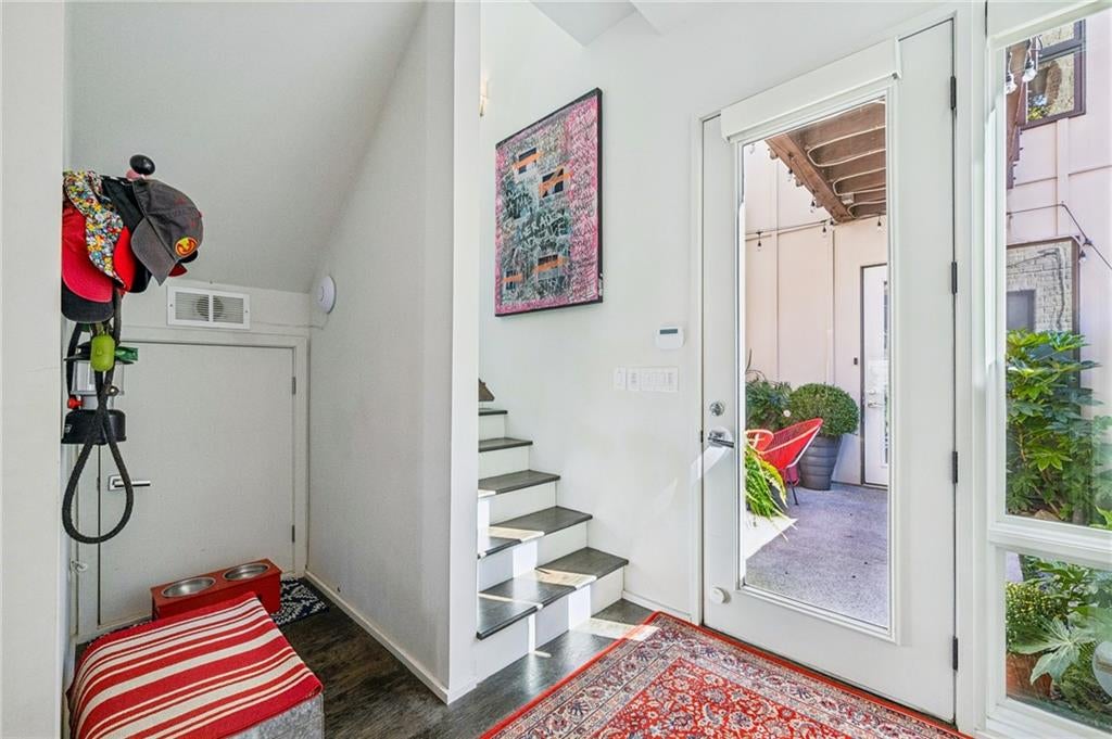 Atlanta, Georgia, 30309, United States, 3 Bedrooms Bedrooms, ,4 BathroomsBathrooms,Residential,Active,1997555