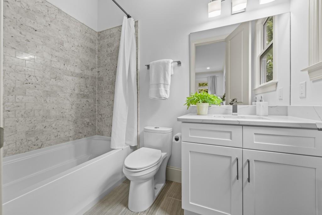 Atlanta, Georgia, 30306, United States, 4 Bedrooms Bedrooms, ,5 BathroomsBathrooms,Residential,Active,1964278