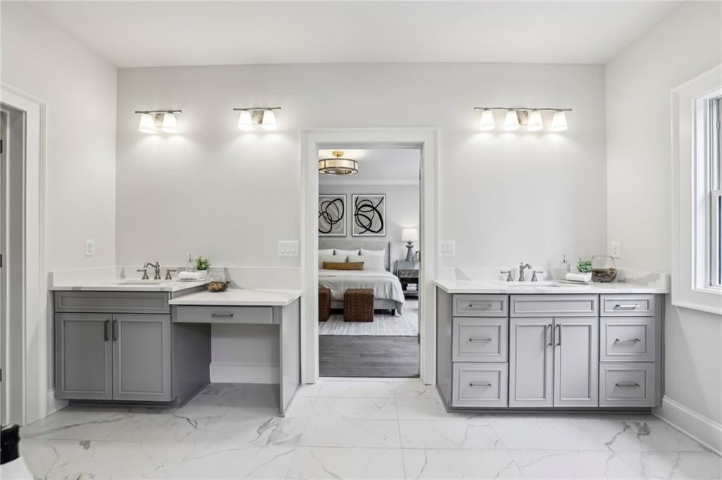 Alpharetta, Georgia, 30009, United States, 3 Bedrooms Bedrooms, ,4 BathroomsBathrooms,Residential,Active,1946317