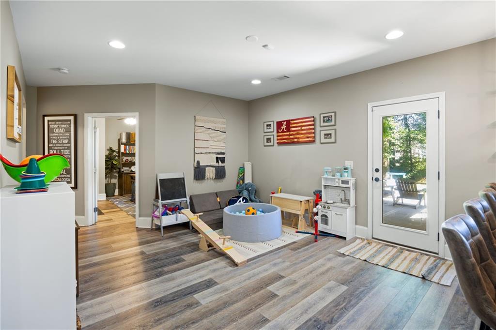 Atlanta, Georgia, 30319, United States, ,5 BathroomsBathrooms,Residential,Active,1867937