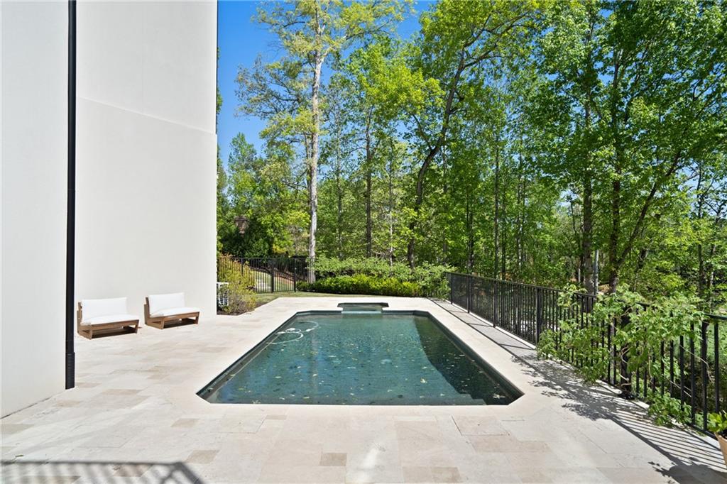 Johns Creek, Georgia, 30022, United States, ,6 BathroomsBathrooms,Residential,Active,1799401