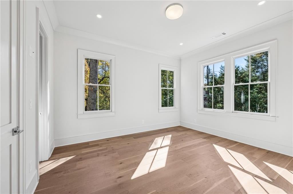 Atlanta, Georgia, 30306, United States, 6 Bedrooms Bedrooms, ,7 BathroomsBathrooms,Residential,Active,2007917