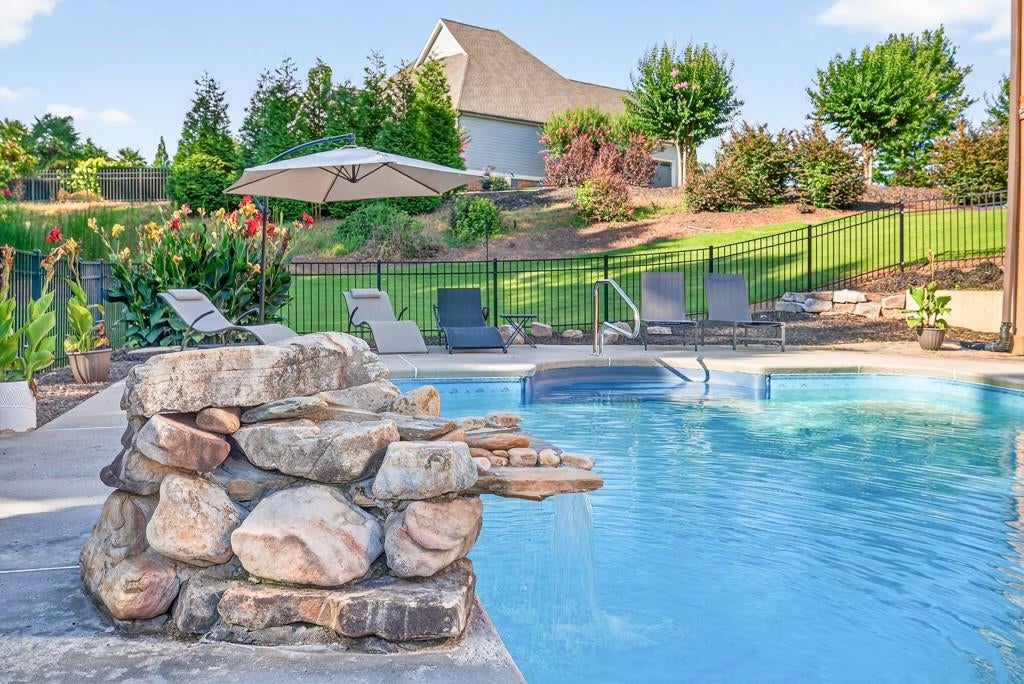 Flowery Branch, Georgia, 30542, United States, 6 Bedrooms Bedrooms, ,6 BathroomsBathrooms,Residential,Active,1897984