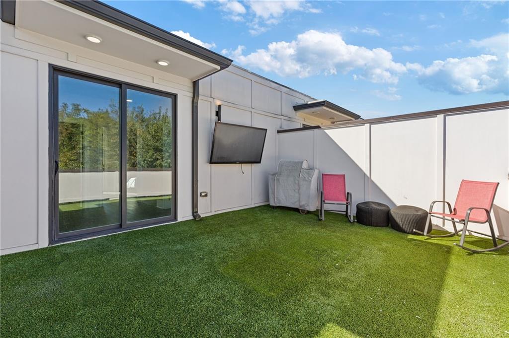 Atlanta, Georgia, 30308, United States, 3 Bedrooms Bedrooms, ,4 BathroomsBathrooms,Residential,Active,1969688