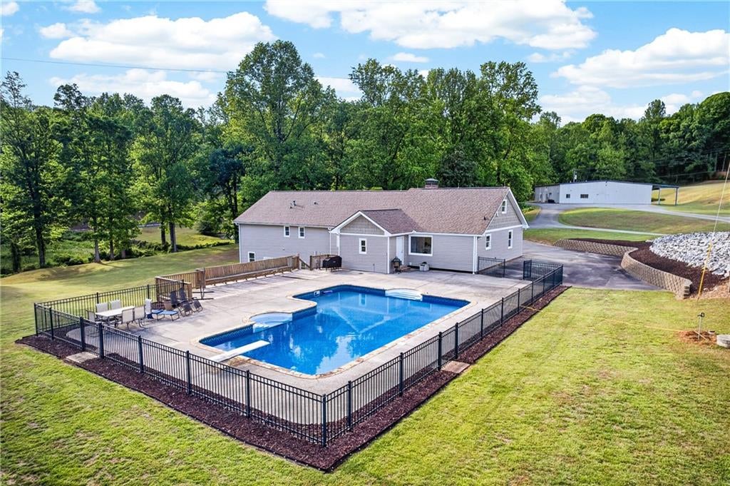 Dahlonega, Georgia, 30533, United States, 5 Bedrooms Bedrooms, ,4 BathroomsBathrooms,Residential,Active,2044539