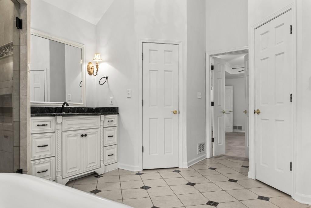 Covington, Georgia, 30016, United States, 3 Bedrooms Bedrooms, ,4 BathroomsBathrooms,Residential,Active,1945097