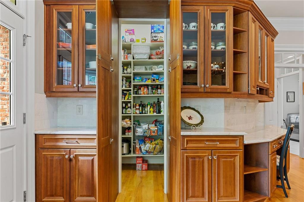 Canton, Georgia, 30115, United States, 6 Bedrooms Bedrooms, ,7 BathroomsBathrooms,Residential,Active,1831788