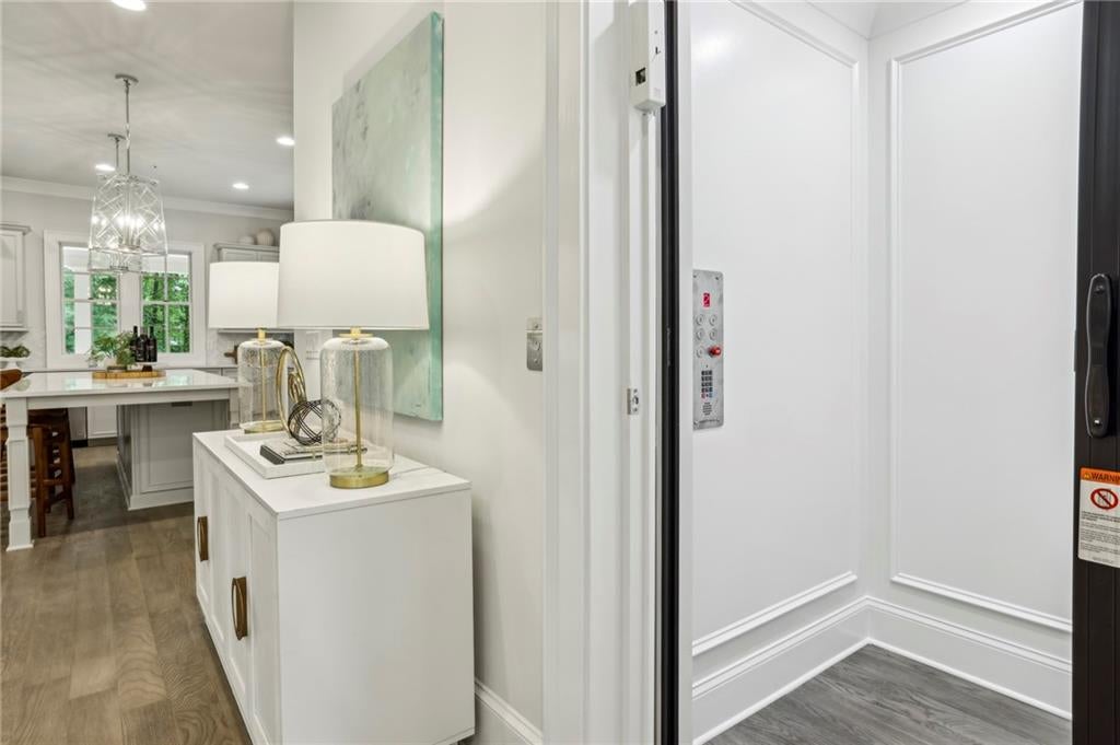 Alpharetta, Georgia, 30009, United States, 3 Bedrooms Bedrooms, ,4 BathroomsBathrooms,Residential,Active,1946317