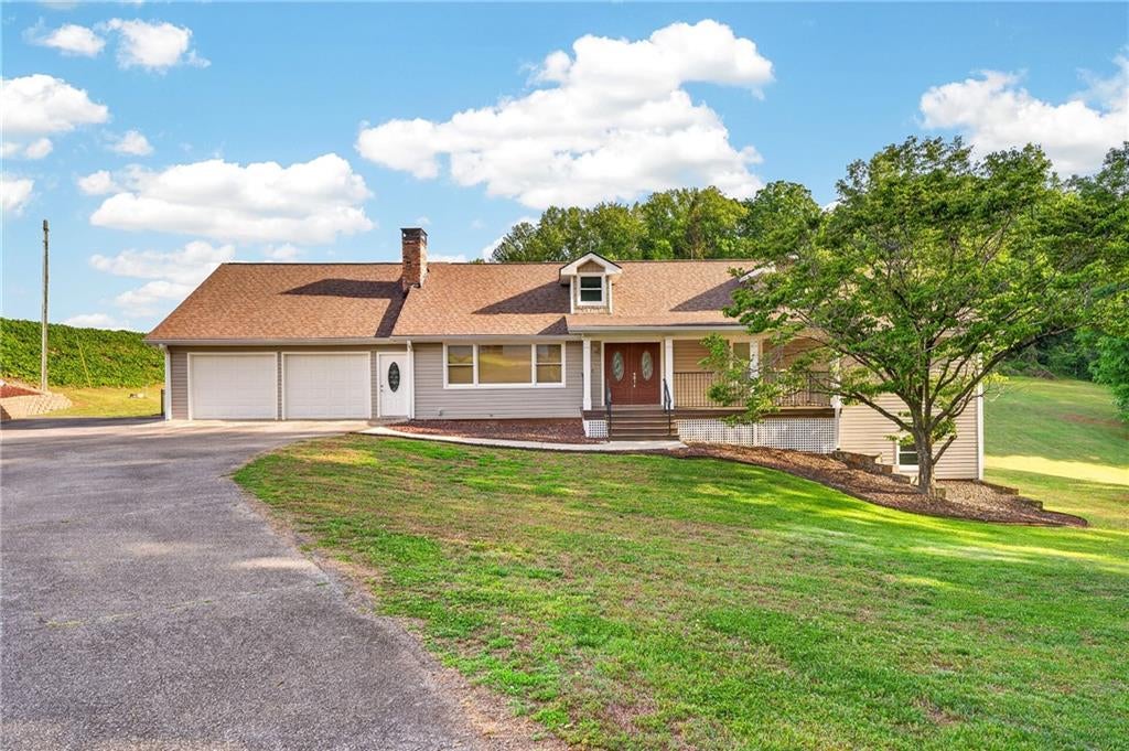 Dahlonega, Georgia, 30533, United States, 5 Bedrooms Bedrooms, ,4 BathroomsBathrooms,Residential,Active,2044539