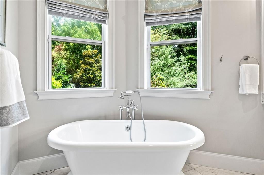 Milton, Georgia, 30004, United States, 5 Bedrooms Bedrooms, ,7 BathroomsBathrooms,Residential,Active,2011188